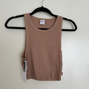 🤎ARITZIA🤎 RIBBED CROPPED TANK